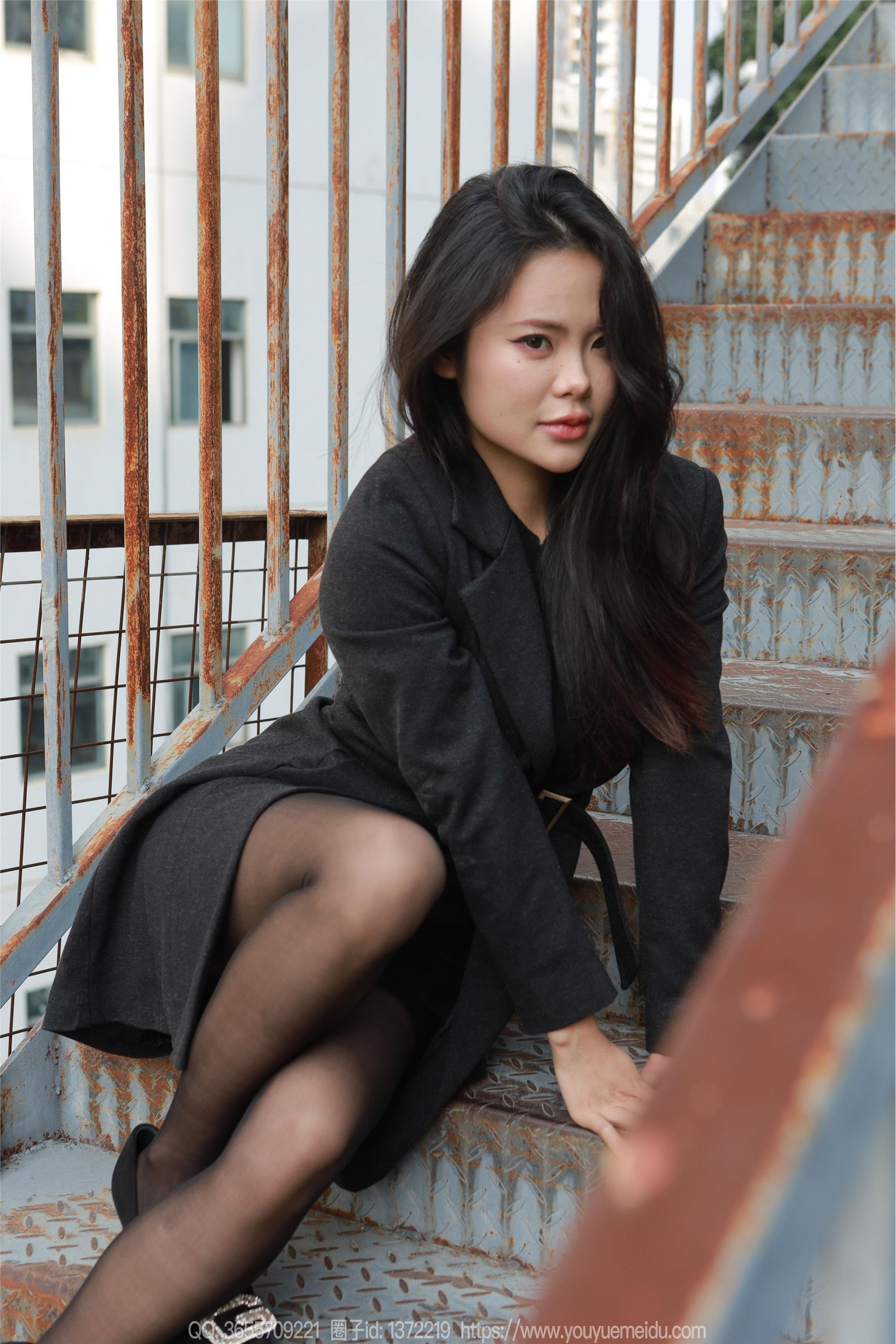 IESS异思趣向  2025.01.02 丝享家 1940 兔兔《黑丝女人》